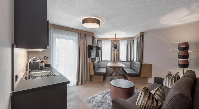 Castello Falkner Chalets & Residences