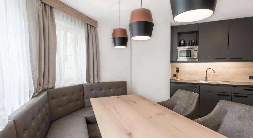 Castello Falkner Chalets & Residences