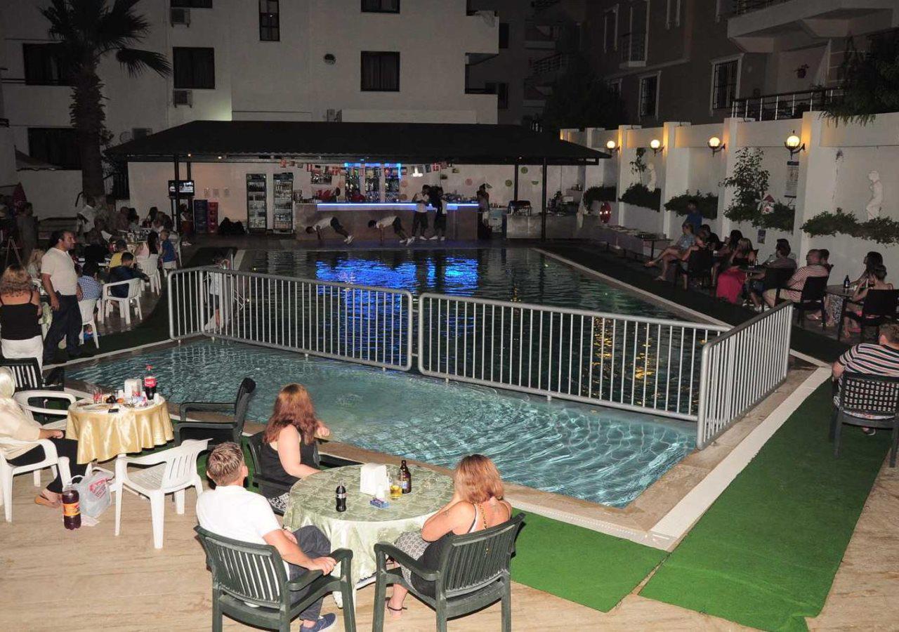 Tuntas Suites Altinkum