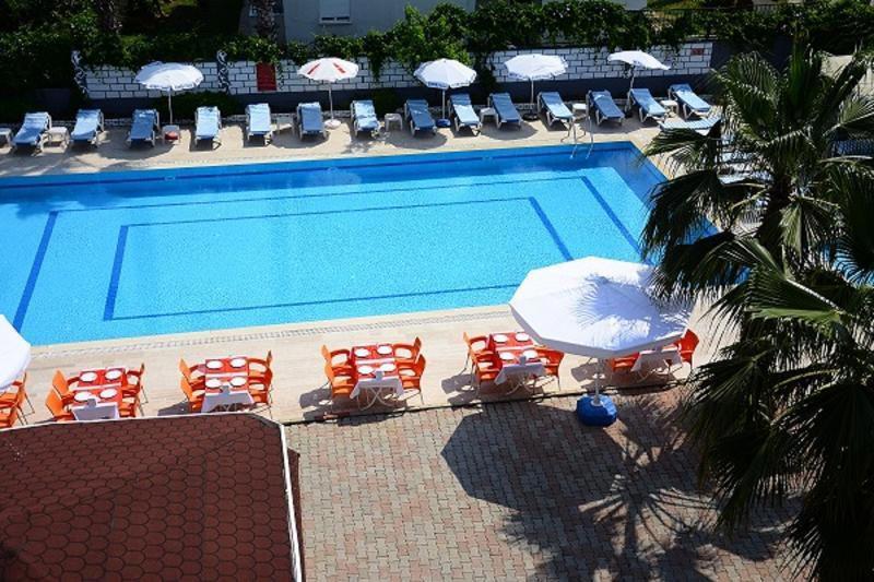 Andros Family Club