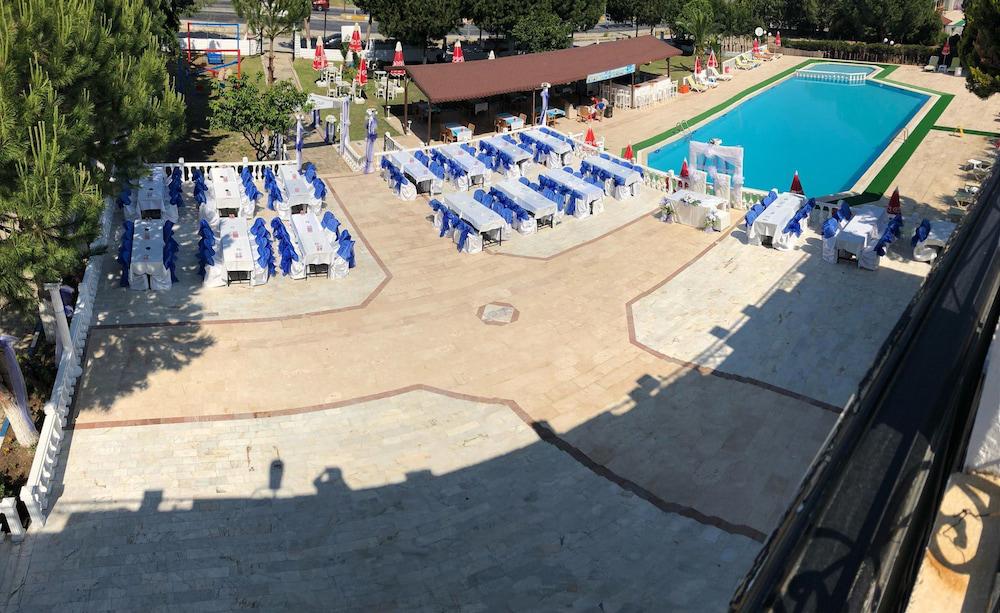 Aparthotel The Palm Club Kusadasi