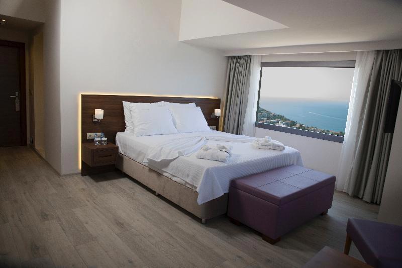 Neopol Hotel Deluxe