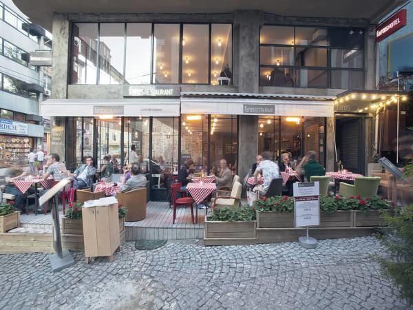 Neda Hotel