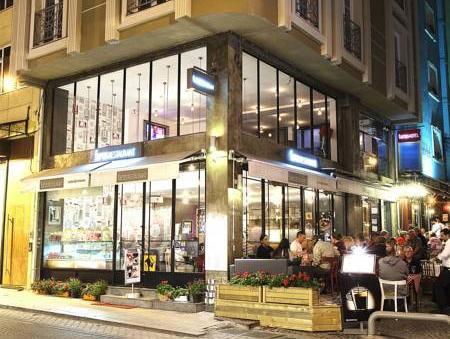 Neda Hotel