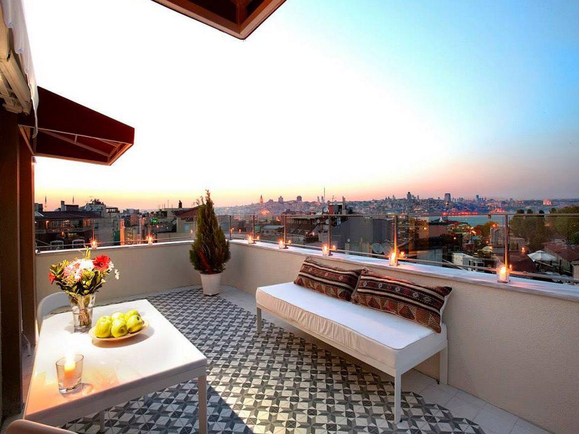 Neda Hotel