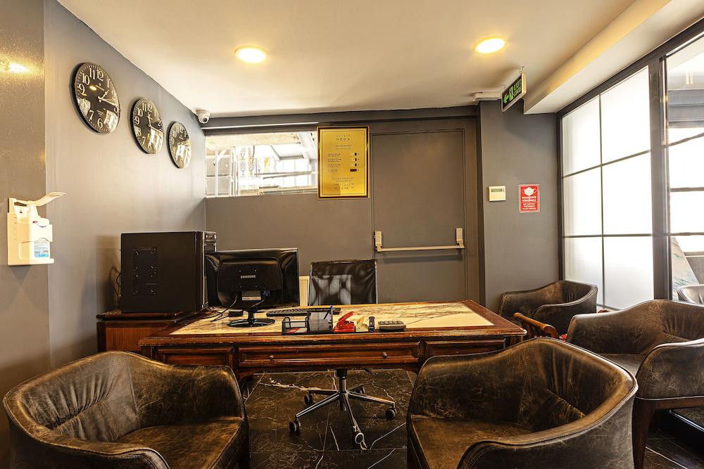 Neda Hotel
