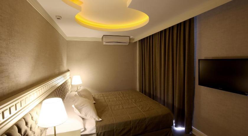 The Pinehill Hotel & Suites