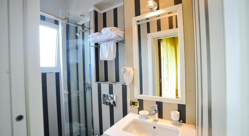 HOTEL ILIRIA INTERNACIONAL
