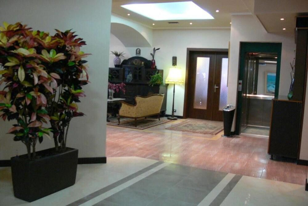Majestic Hotel
