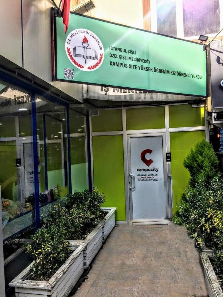 Mecidiyekoy Kiz Ogrenci Yurdu