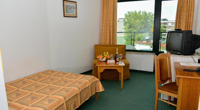 Hotel Slavyanski