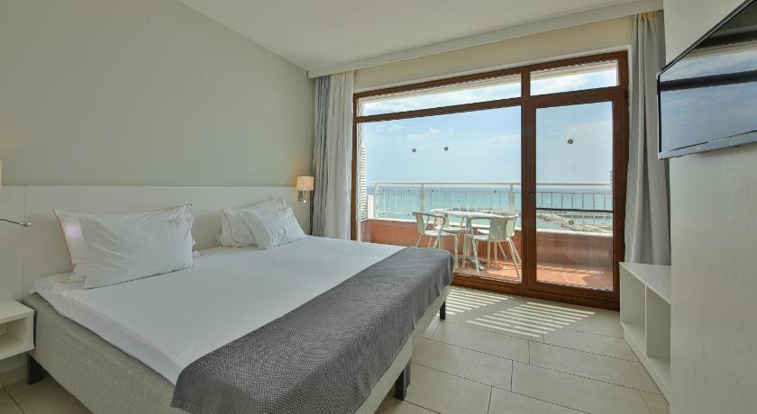 White Lagoon Holiday Village