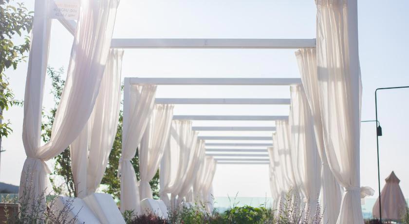 White Lagoon Holiday Village