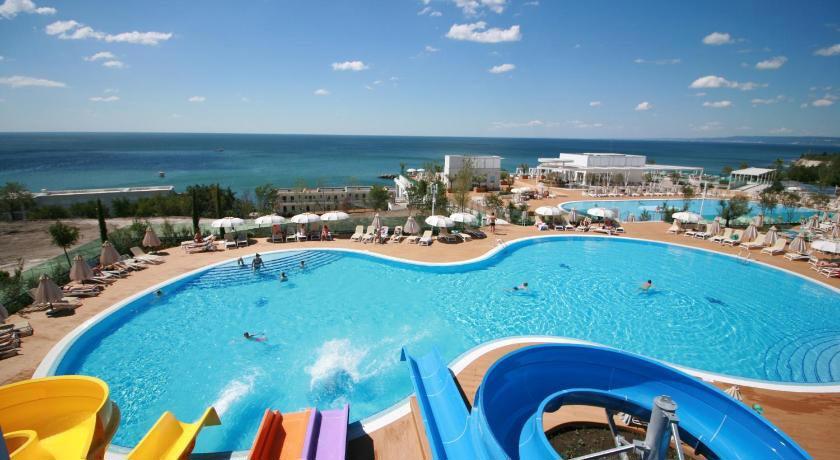 White Lagoon Holiday Village