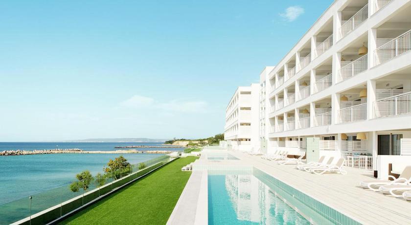 White Lagoon Holiday Village