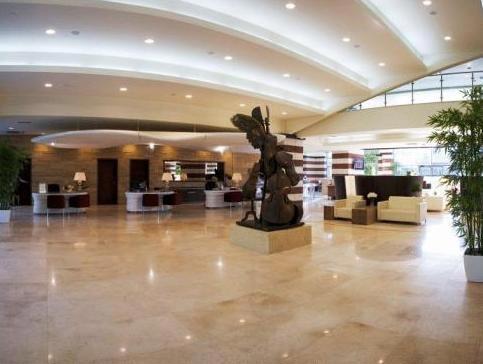 Flamingo Grand Hotel & Spa