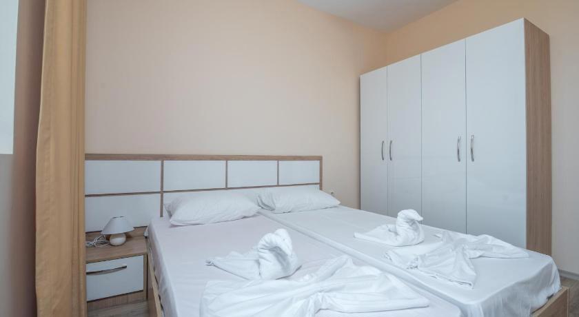 Apollon Apartments