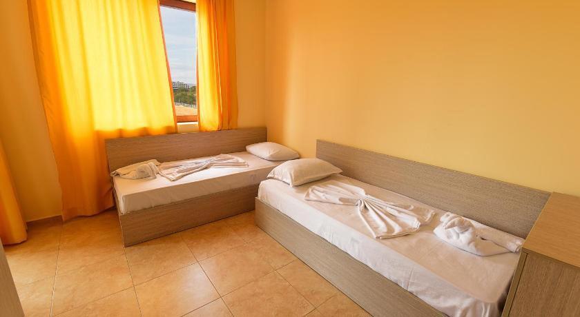 Apollon Apartments