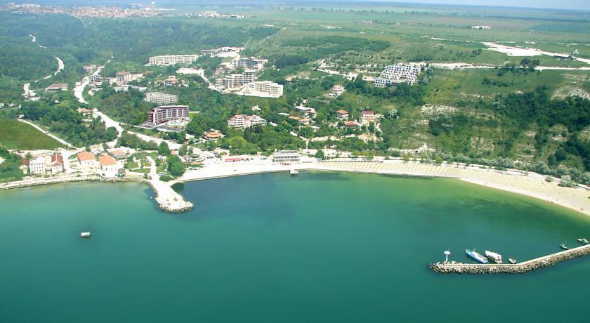 Royal Cove