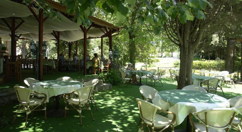 Park Hotel Oasis - Neseber