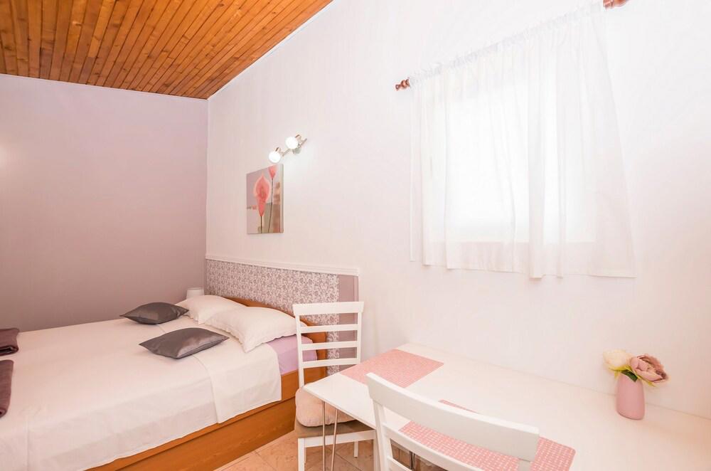Apartments Zinka