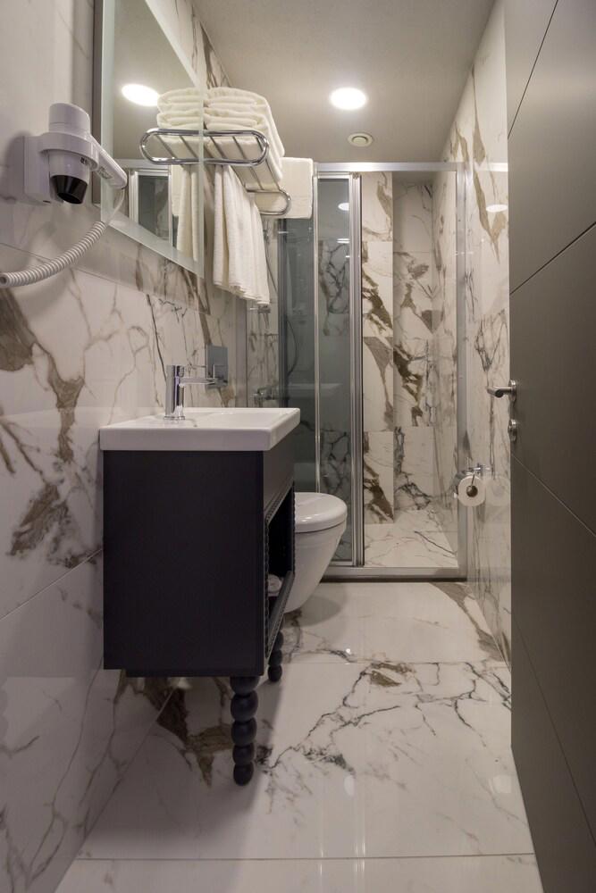 Mardia Hotel