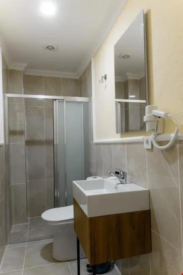 La Pera Suites