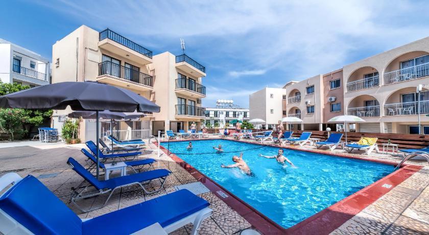 AMaos Hotel Apartments