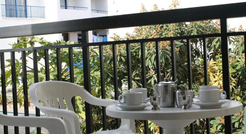 AMaos Hotel Apartments