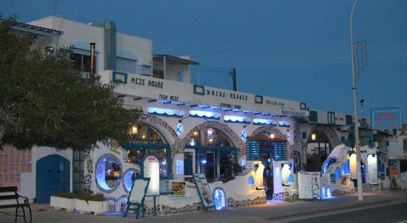 AMaos Hotel Apartments