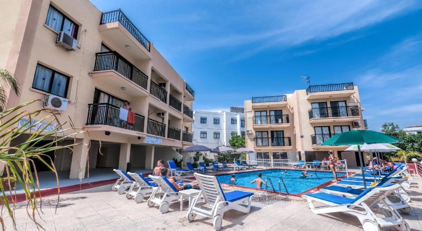 AMaos Hotel Apartments