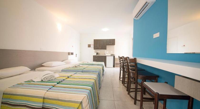 AMaos Hotel Apartments