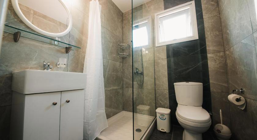 AMaos Hotel Apartments