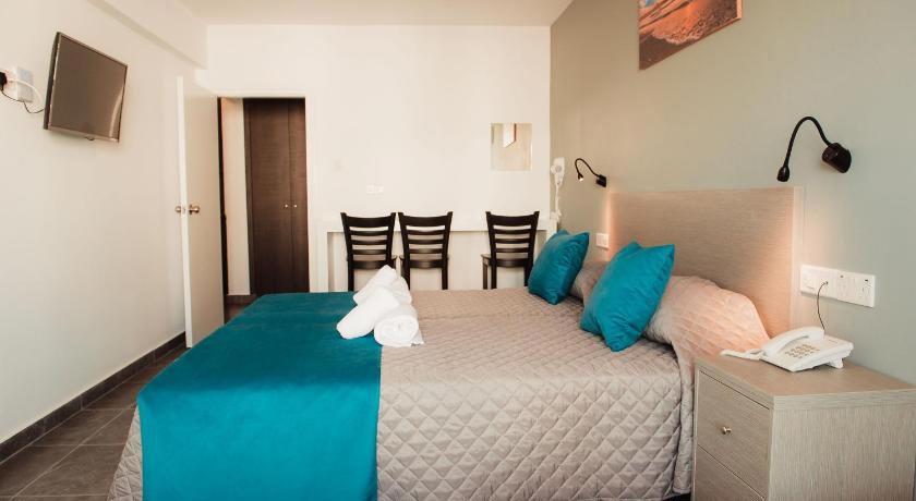 AMaos Hotel Apartments