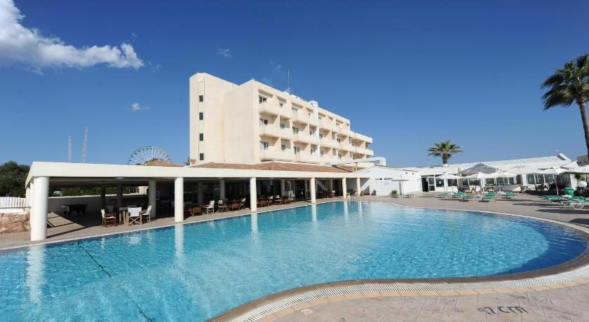 Piere Anne Beach Hotel