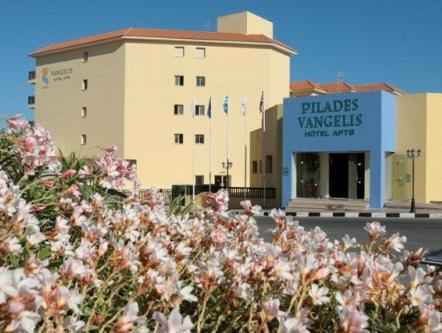 Vangelis Hotel & Suites