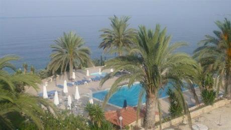 Vrachia Beach Resort