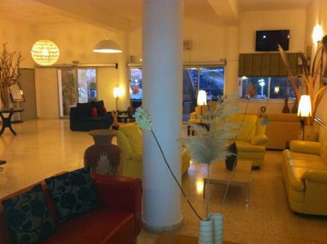 Vrachia Beach Resort