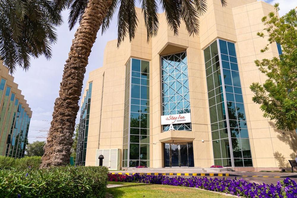 eStay Hotel