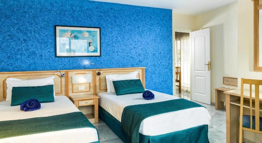 Apartamentos Marola Portosin