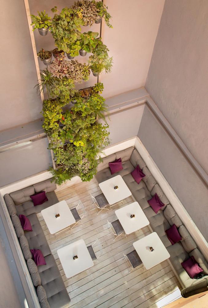 Domus Selecta Musik Boutique Hotel   