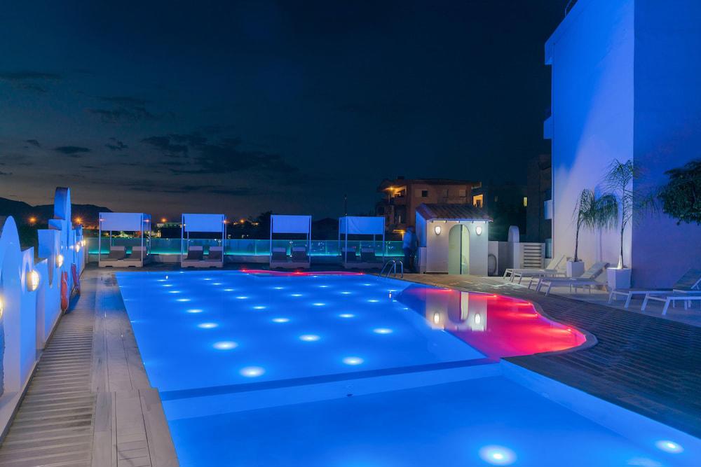 Apollo Hotel I