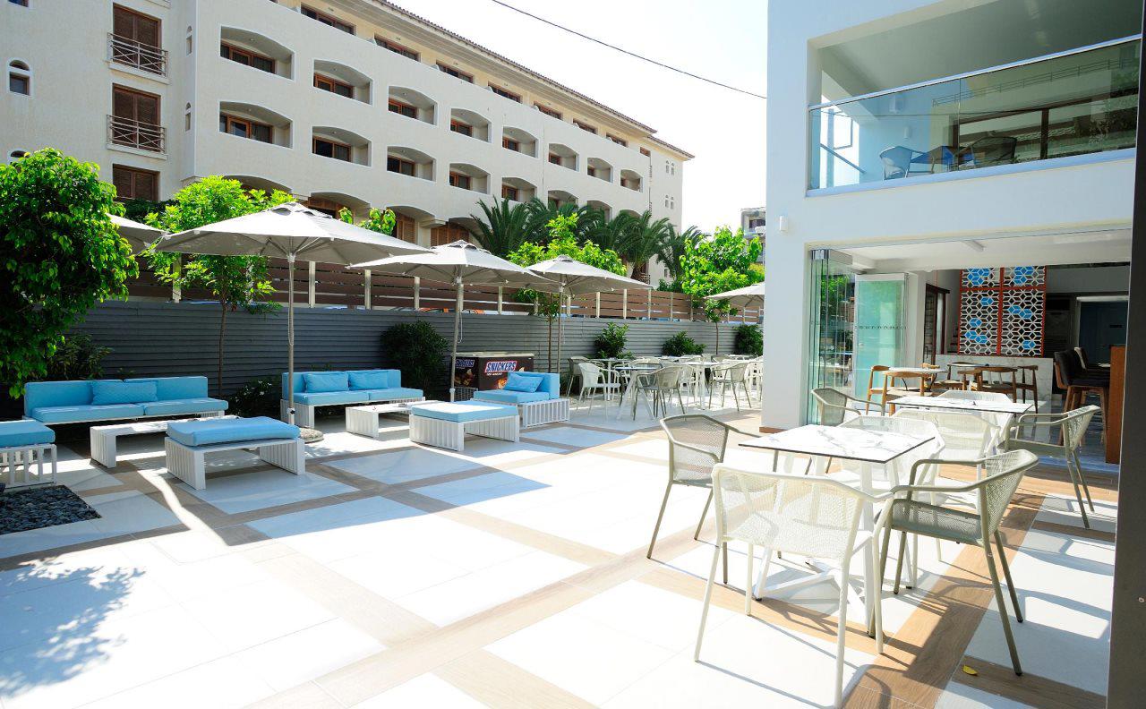 Atrium Ambiance Hotel