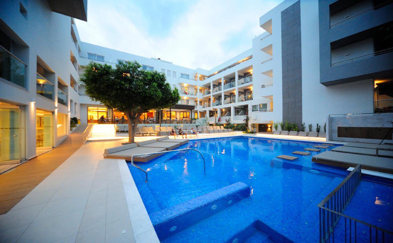 Atrium Ambiance Hotel