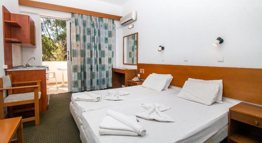 Achousa Hotel