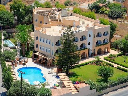 Karteros Hotel