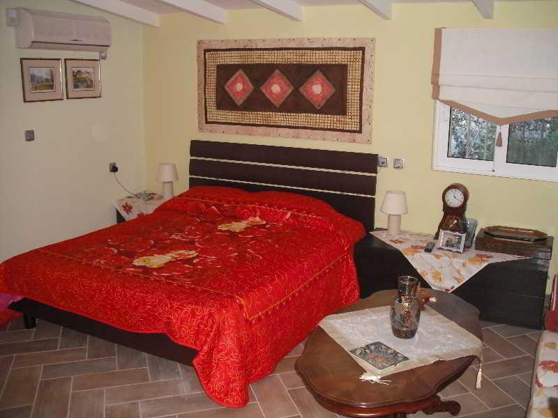 RENTAKI VILLAS