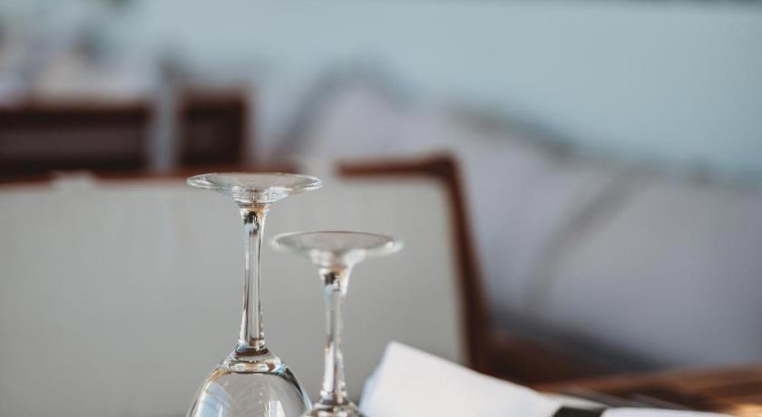 ST JOHN RESORT - HOTEL, VILLAS, SUITES amp; SPA