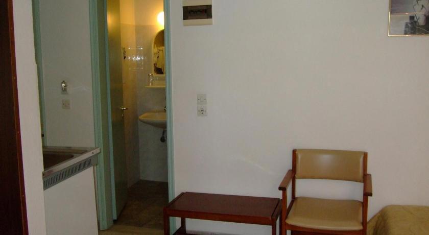 Antonios Hotel
