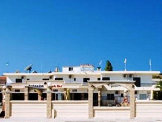 Antonios Hotel